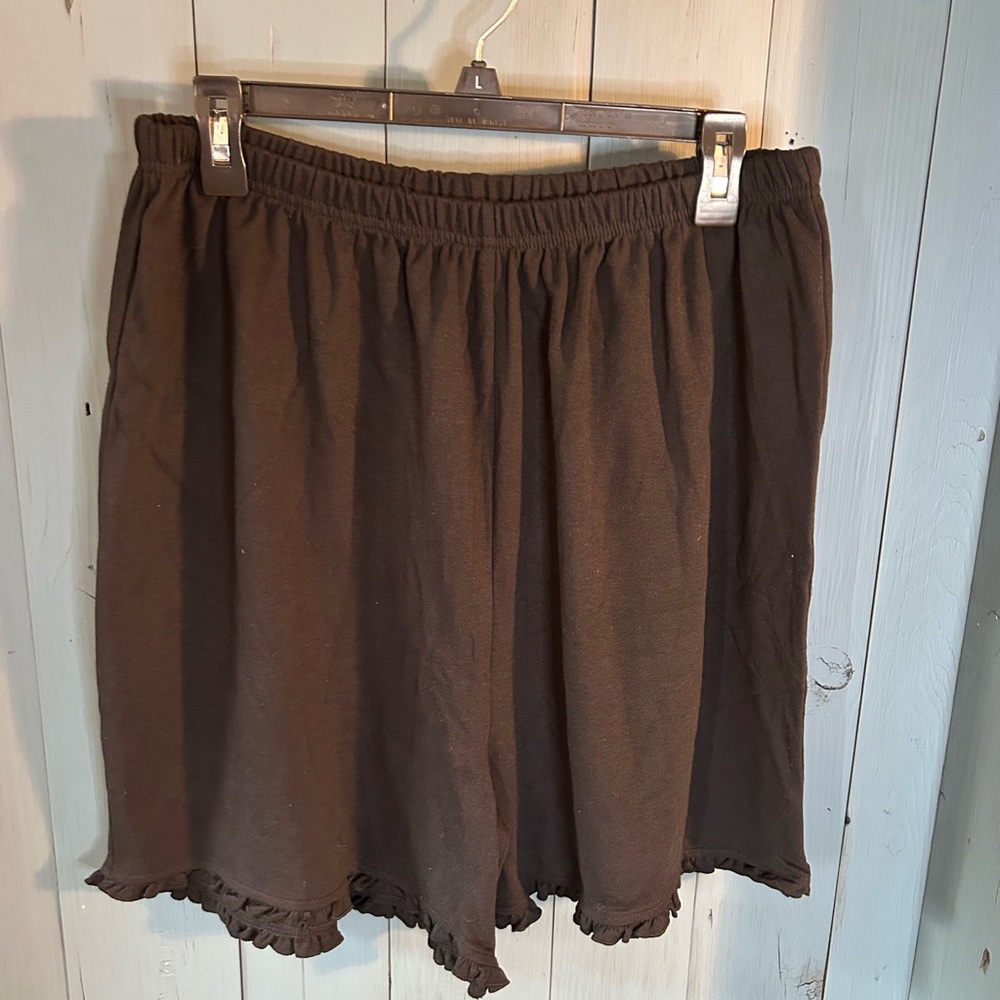 Women's Black Ruffle Hem Shorts | Women’s Size XL